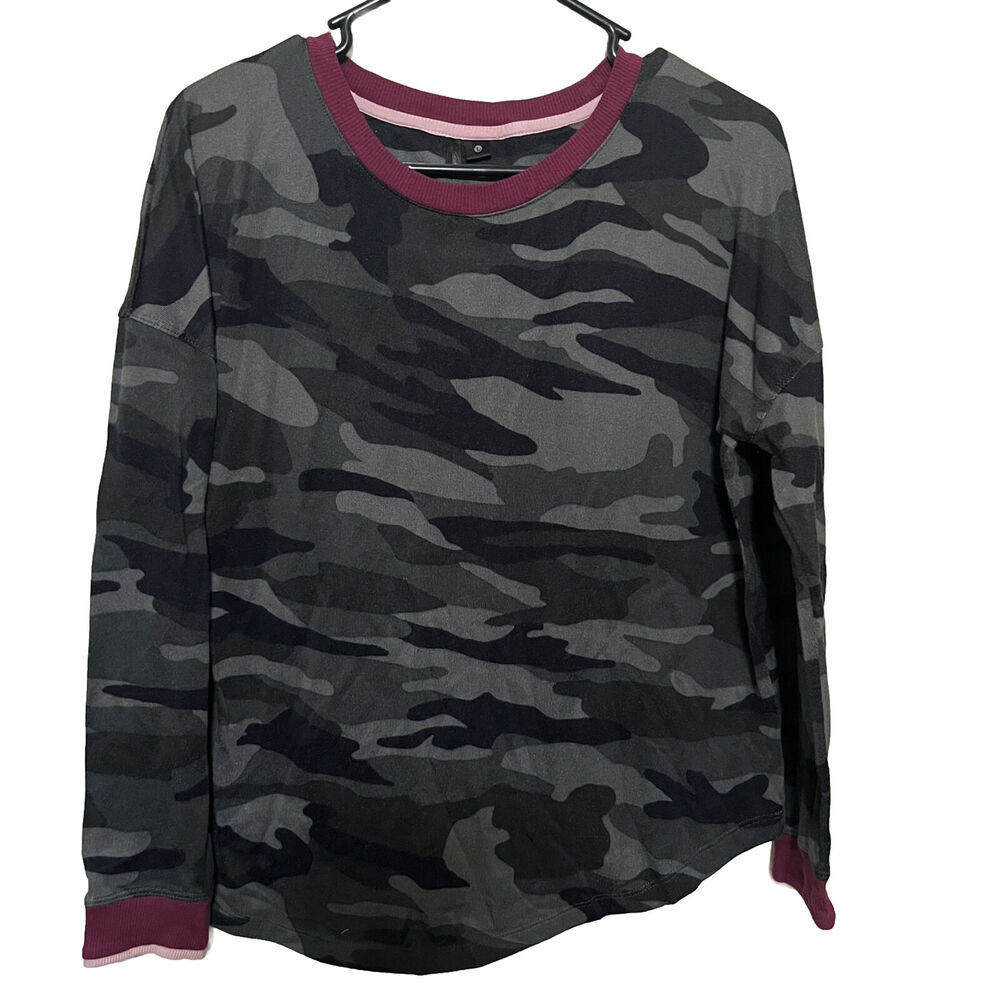 Kensie Women’s Black‎ Gray Camo Sweatshirt Sz L Soft Fleece